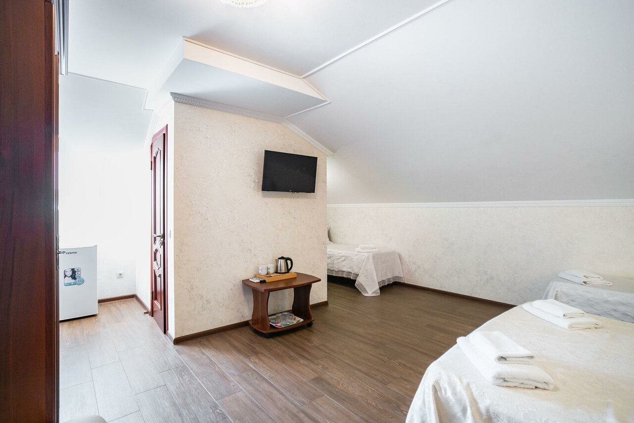 Гостевой дом Версаль Архипо-Осиповка-47