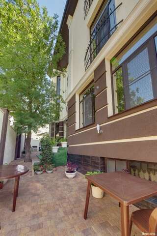 Гостевой дом Версаль Архипо-Осиповка-4